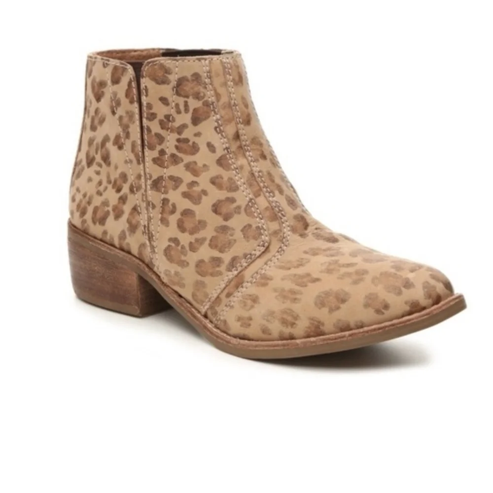 Matisse Brazilian Made Fury Animal Print Leather Ankle Boot Stretch Ankles